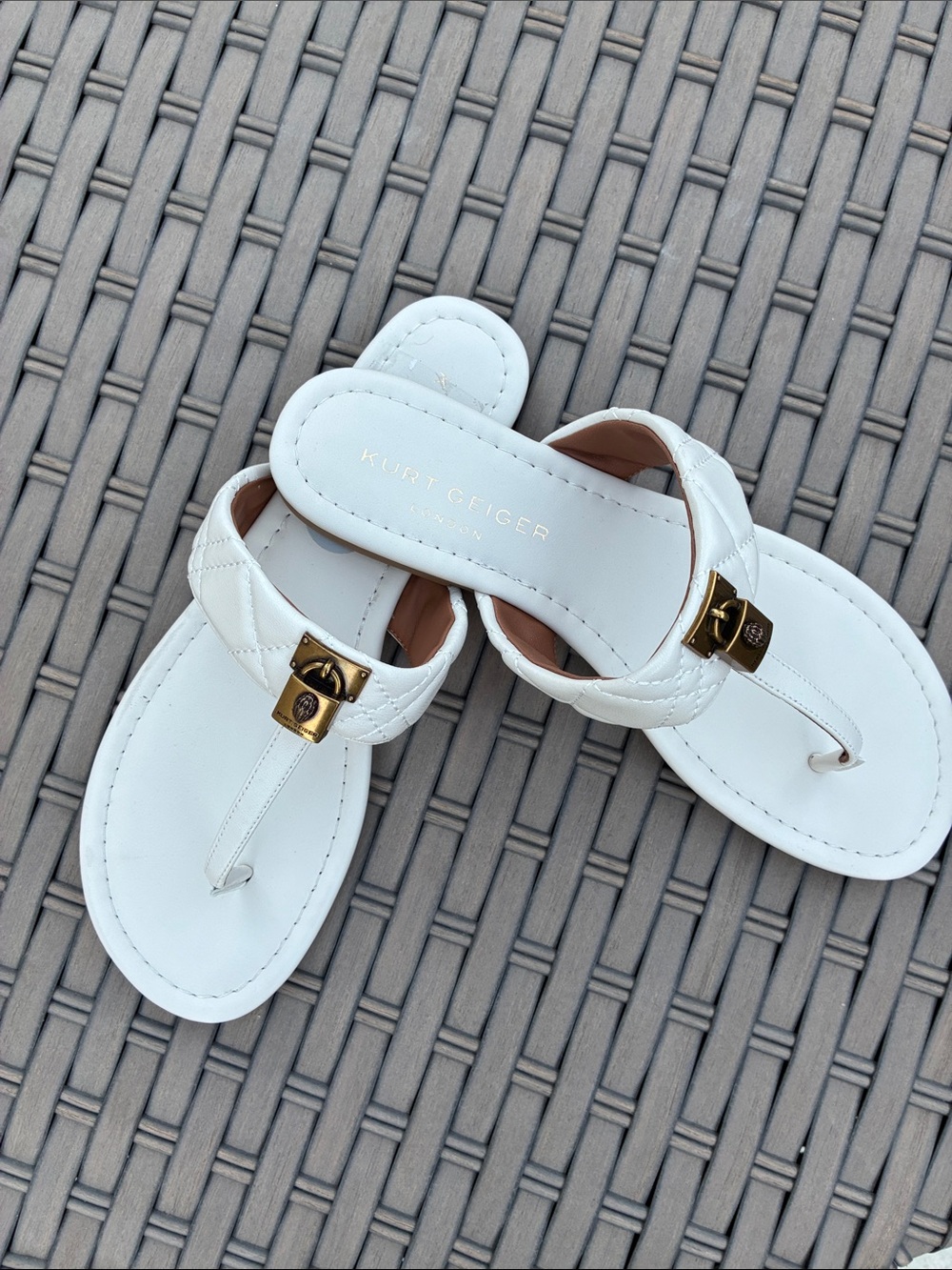 Kurt Geiger Cream color Quilted Thong Sandals with Gold Hardware